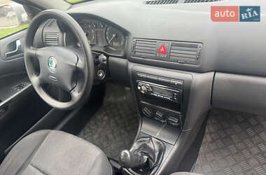 Лифтбек Skoda Octavia 2008 в 