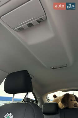 Лифтбек Skoda Octavia 2012 в 