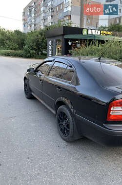 Лифтбек Skoda Octavia 2006 в  фото 4 Лифтбек Skoda Octavia 2006 в