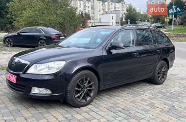 Универсал Skoda Octavia 2009 в Львове
