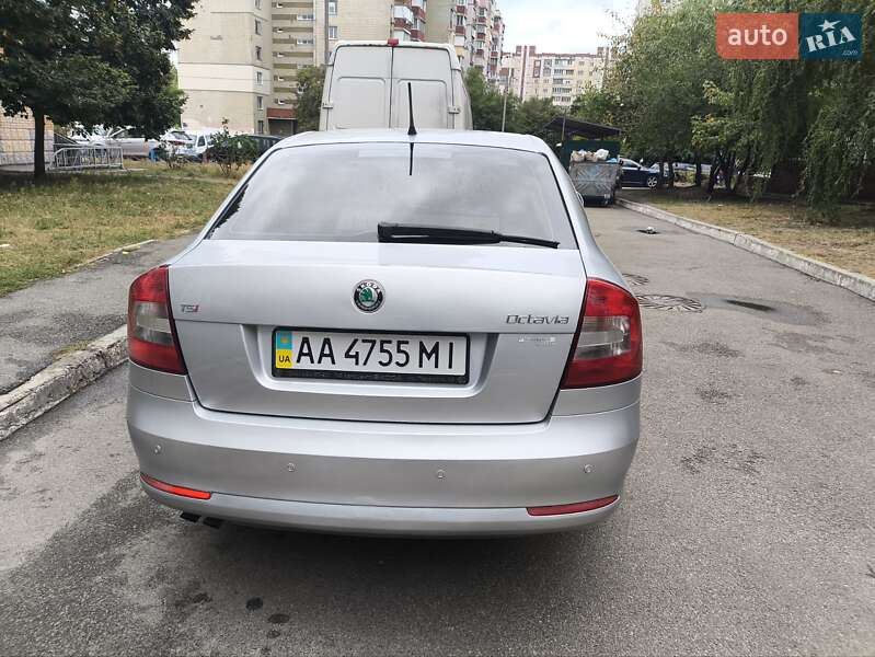 Лифтбек Skoda Octavia 2012 в Киеве