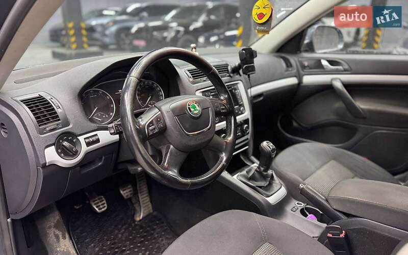 Универсал Skoda Octavia 2011 в Черновцах