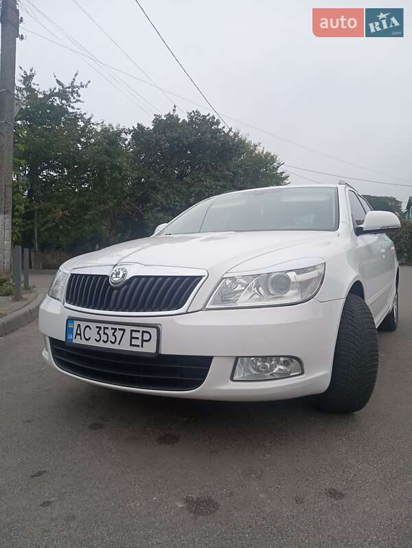 Універсал Skoda Octavia 2009 в Володимирі