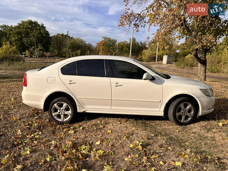 Лифтбек Skoda Octavia 2012 в Кропивницком
