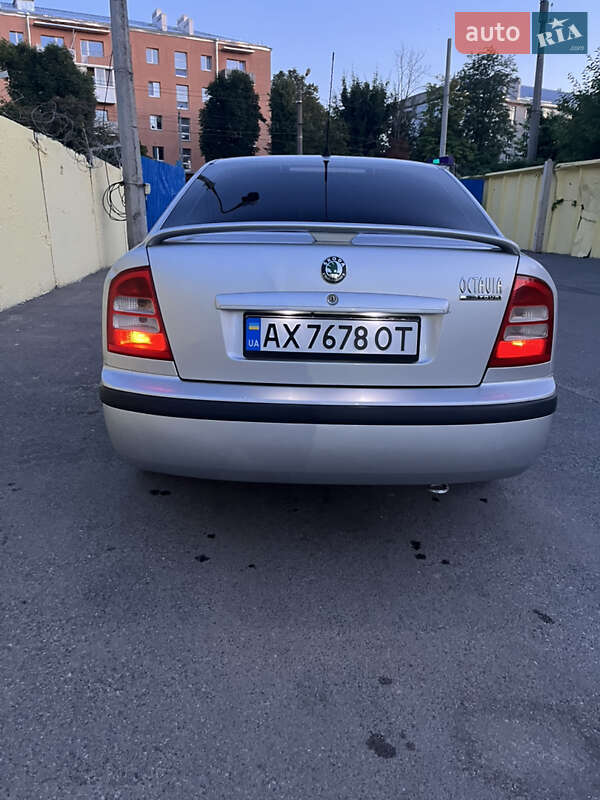 Ліфтбек Skoda Octavia 2005 в Харкові