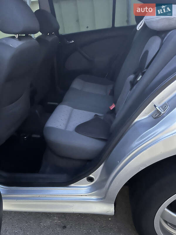 Ліфтбек Skoda Octavia 2005 в Харкові