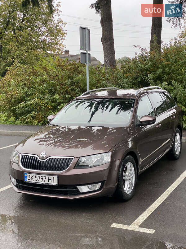 Универсал Skoda Octavia 2016 в Смыге