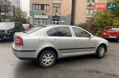 Лифтбек Skoda Octavia 2008 в 
