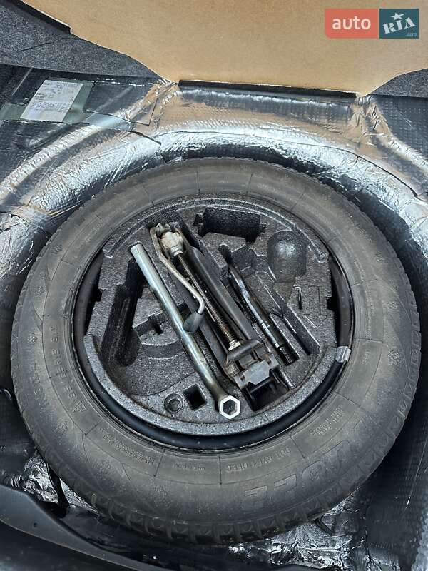 Универсал Skoda Octavia 2010 в Белогородке