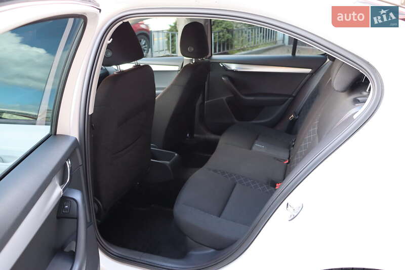 Ліфтбек Skoda Octavia 2019 в Львові