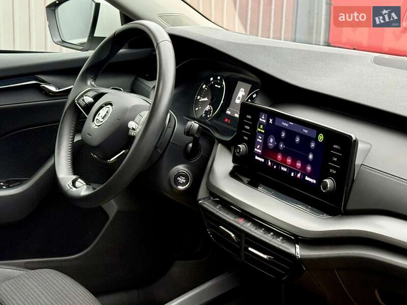 Лифтбек Skoda Octavia 2021 в Киеве