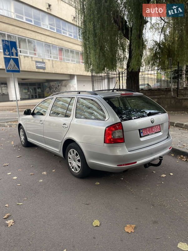 Универсал Skoda Octavia 2011 в Львове фото 3 Универсал Skoda Octavia 2011 в Львове