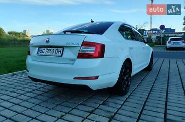 Лифтбек Skoda Octavia 2015 в 