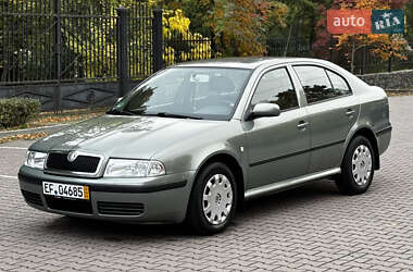 Лифтбек Skoda Octavia 2003 в Миргороде