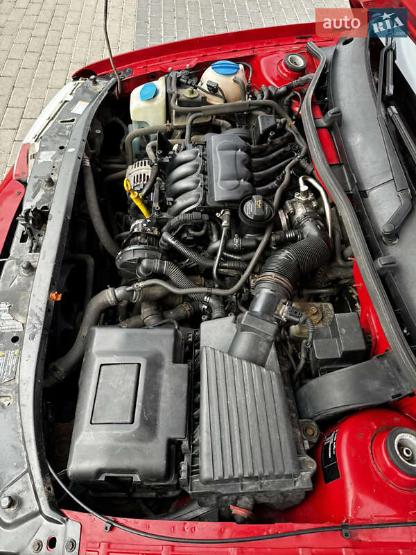 Ліфтбек Skoda Octavia 2003 в Рівному