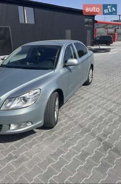 Лифтбек Skoda Octavia 2011 в 