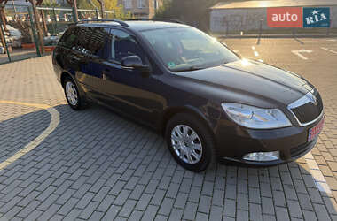 Универсал Skoda Octavia 2010 в 