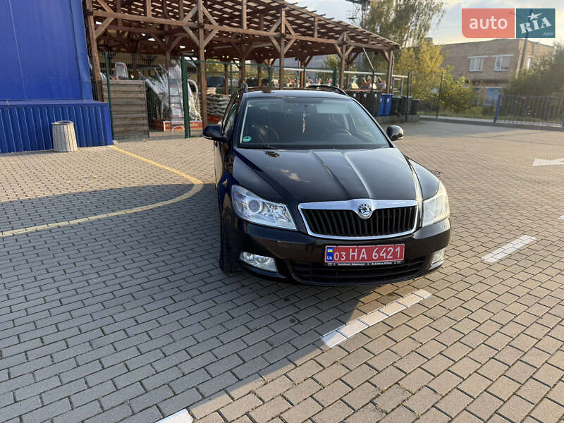 Универсал Skoda Octavia 2010 в Нововолынске
