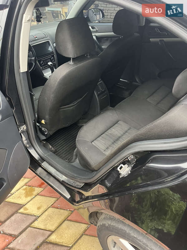 Лифтбек Skoda Octavia 2012 в Тальном