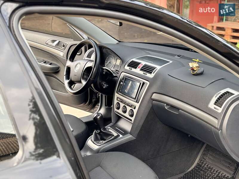 Лифтбек Skoda Octavia 2006 в Кривом Роге