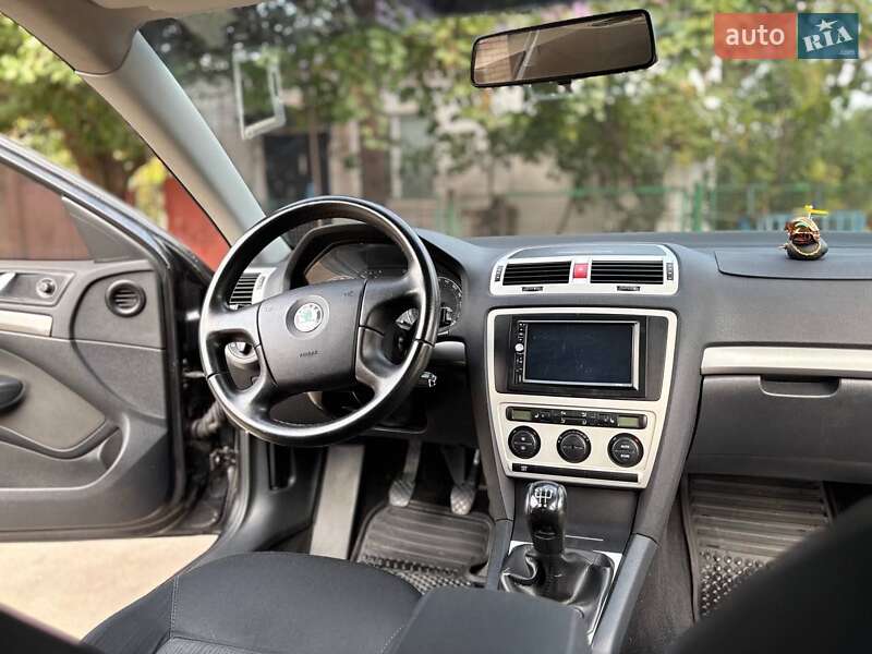 Лифтбек Skoda Octavia 2006 в Кривом Роге