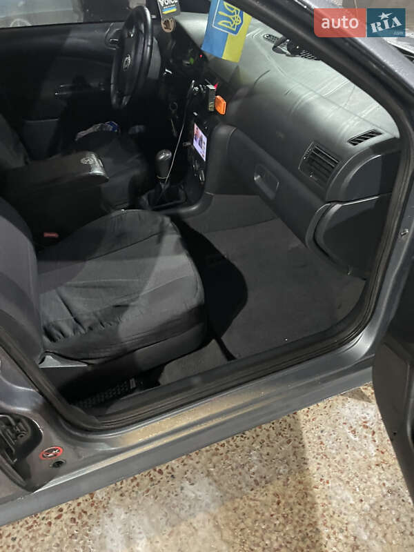 Лифтбек Skoda Octavia 2004 в Сумах фото 8 Лифтбек Skoda Octavia 2004 в Сумах