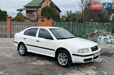 Лифтбек Skoda Octavia 2002 в 