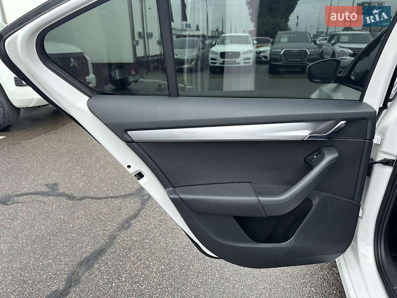 Лифтбек Skoda Octavia 2018 в Киеве