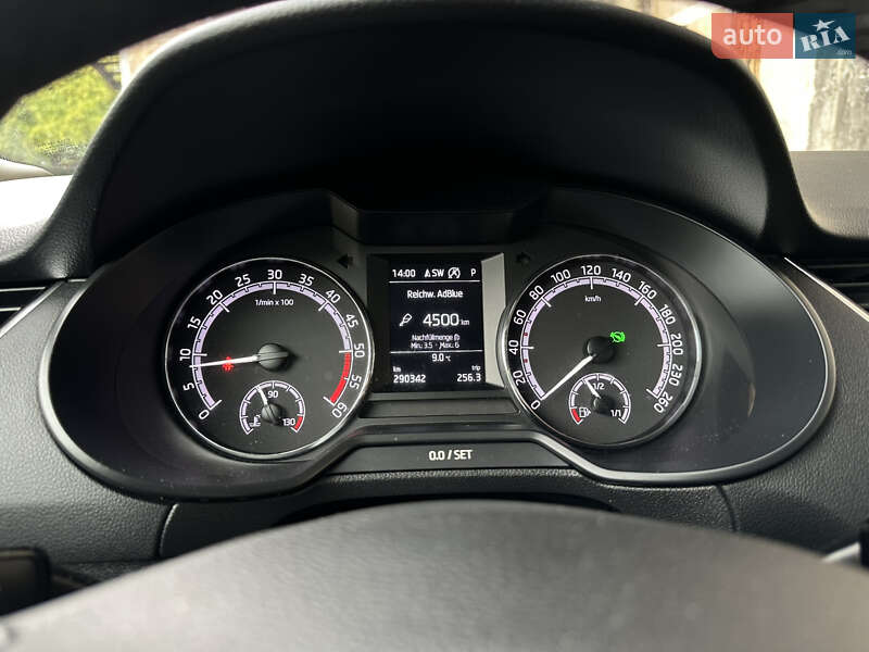 Универсал Skoda Octavia 2019 в Ивано-Франковске