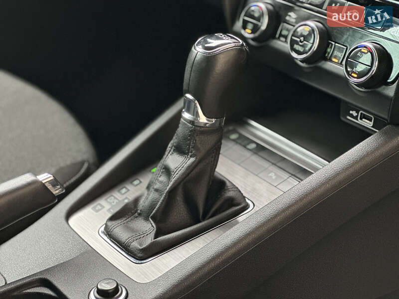 Универсал Skoda Octavia 2019 в Ивано-Франковске