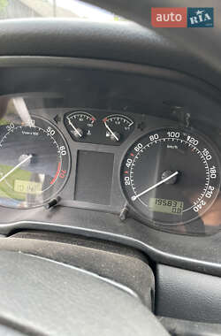 Лифтбек Skoda Octavia 2001 в  фото 10 Лифтбек Skoda Octavia 2001 в