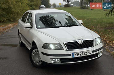 Лифтбек Skoda Octavia 2008 в 