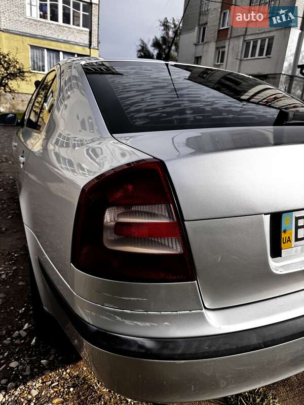 Лифтбек Skoda Octavia 2006 в Бориславе
