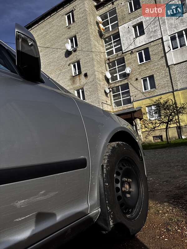 Лифтбек Skoda Octavia 2006 в Бориславе