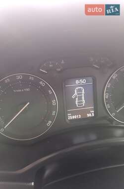 Универсал Skoda Octavia 2008 в Славянске