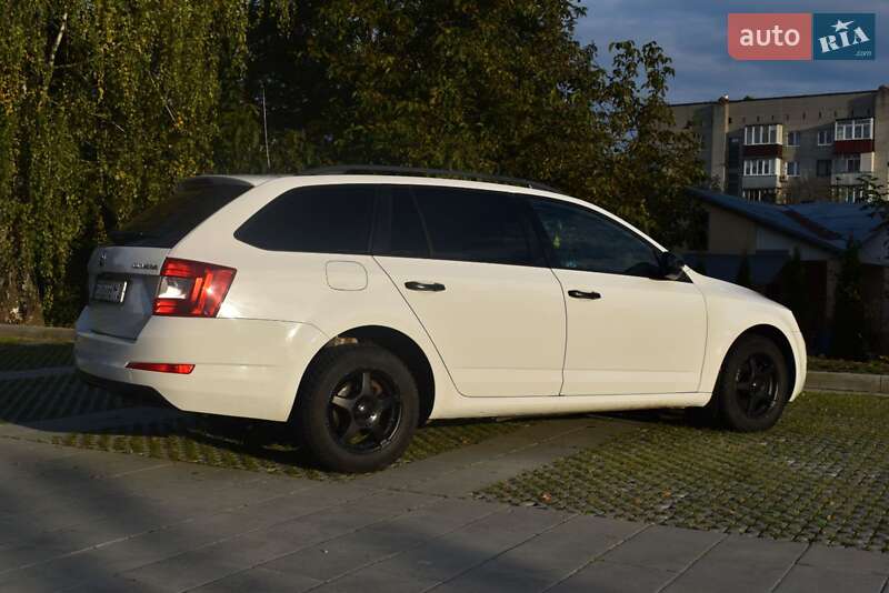 Универсал Skoda Octavia 2013 в Самборе