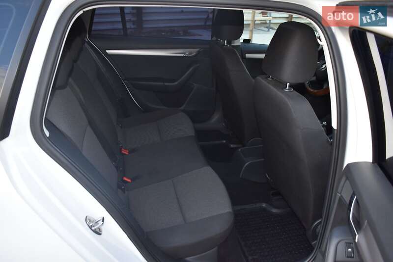 Универсал Skoda Octavia 2013 в Самборе