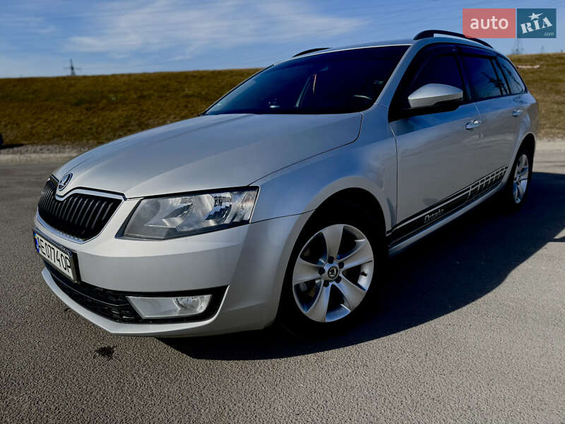 Універсал Skoda Octavia 2015 в Дніпрі фото Універсал Skoda Octavia 2015 в Дніпрі