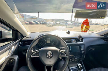 Універсал Skoda Octavia 2015 в Дніпрі