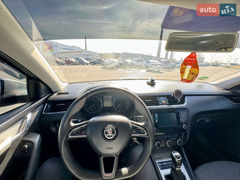 Універсал Skoda Octavia 2015 в Дніпрі фото 18 Універсал Skoda Octavia 2015 в Дніпрі