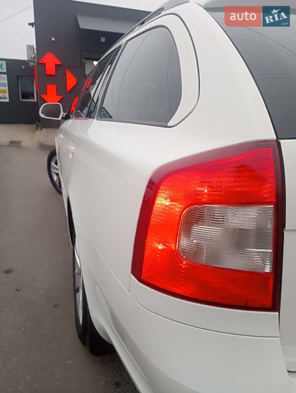 Універсал Skoda Octavia 2009 в Володимирі