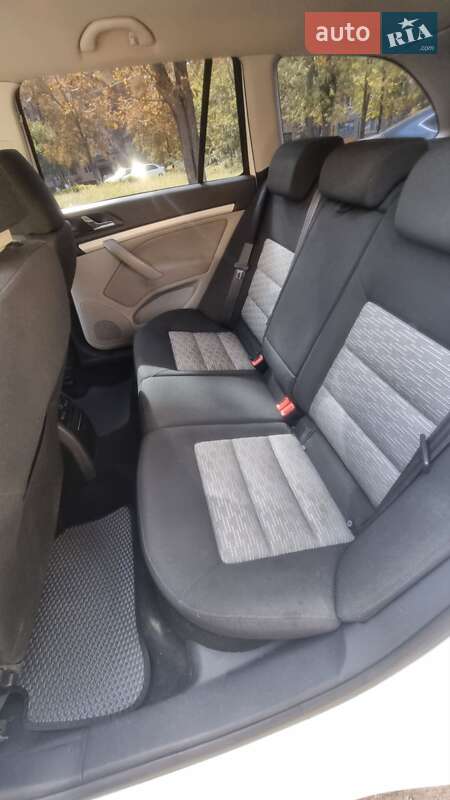 Универсал Skoda Octavia 2010 в Кривом Роге фото 3 Универсал Skoda Octavia 2010 в Кривом Роге