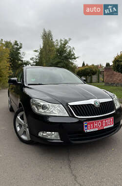 Универсал Skoda Octavia 2012 в Ровно