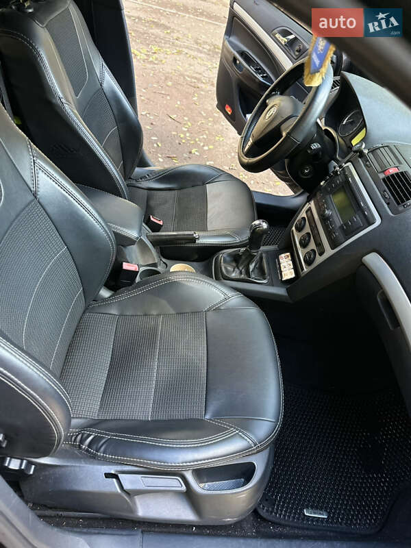 Лифтбек Skoda Octavia 2006 в Киеве