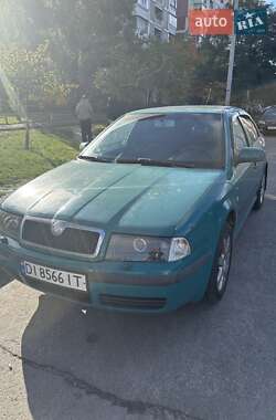 Лифтбек Skoda Octavia 2000 в 