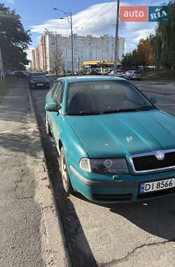Лифтбек Skoda Octavia 2000 в 