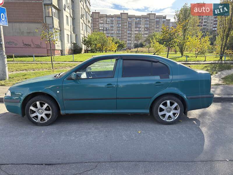 Ліфтбек Skoda Octavia 2000 в Павлограді