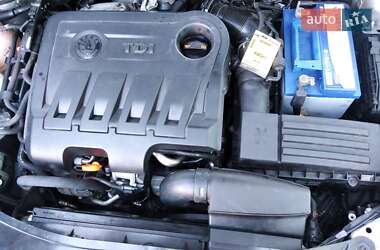 Лифтбек Skoda Octavia 2012 в 