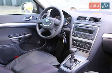 Лифтбек Skoda Octavia 2012 в 