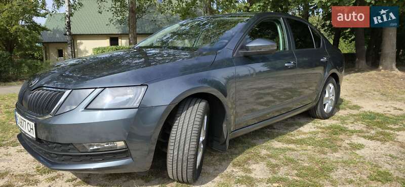 Лифтбек Skoda Octavia 2017 в Луцке